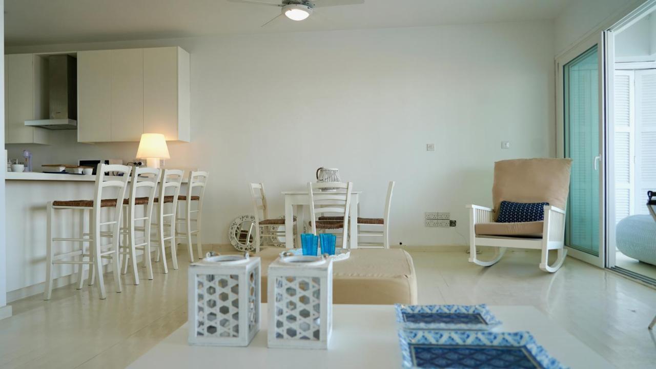Narcissus 19 Paralimni Exterior foto